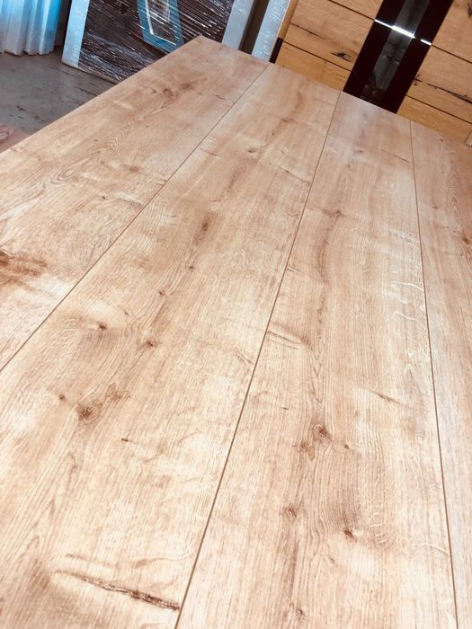 Panel podłogowy wodoodporny Dąb Kopenhaga Ac4 7MM