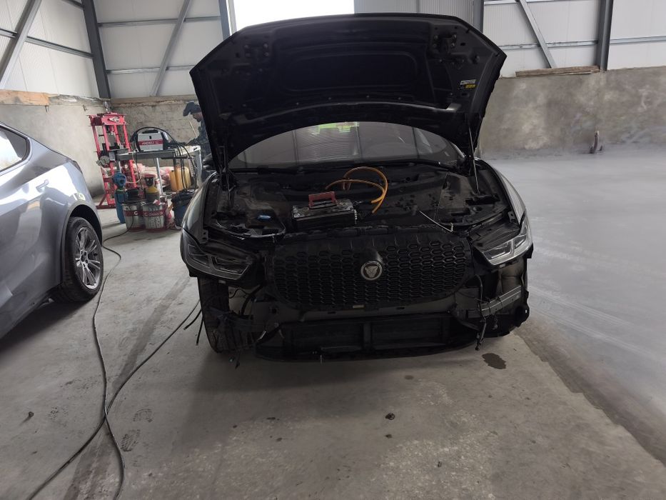 Jaguar  i-pace ev400 100% eléctrico