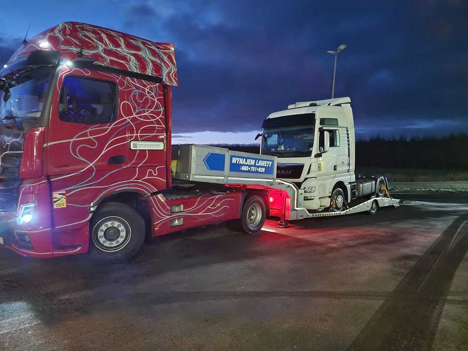 Wynajem naczepa niskopodwozie laweta TIR do przewozu sprzętów