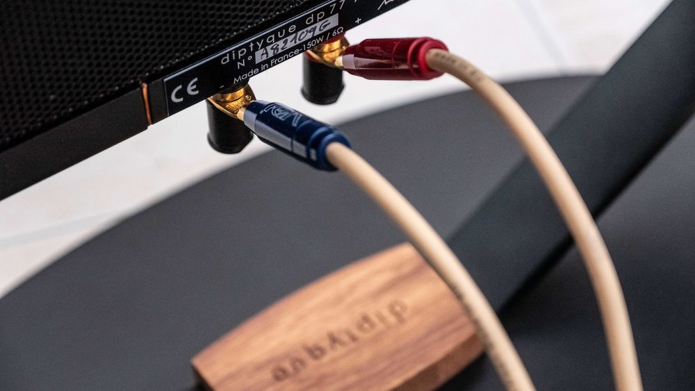 Colunas de som Diptyque DP77