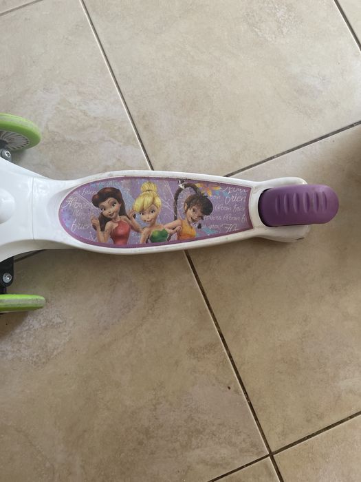 Продам  самокат для девочки Дисней