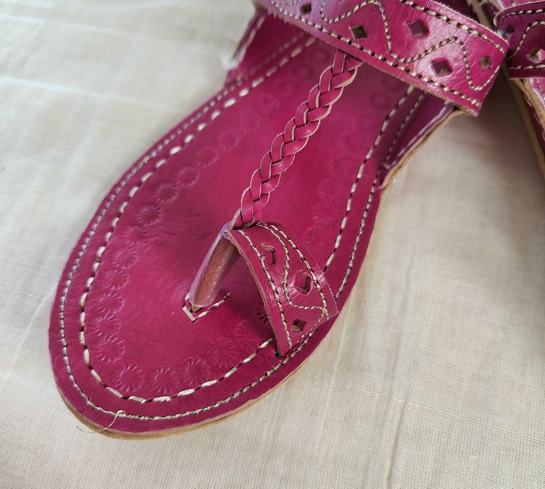 Skórzane japonki kohalpuri 38 fiolet orientalne boho hippie retro skór