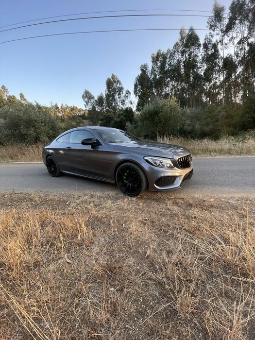 Mercedes-Benz C220 Coupé 2016 | Full Extras | AMG