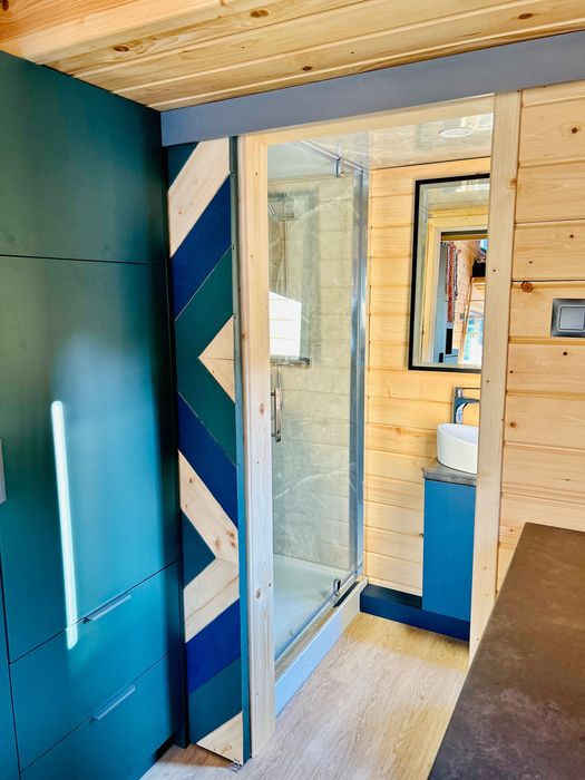 Domek mobilny całoroczny 8,4mx2,4m /Tiny House Kite - Belgium /Od ręki