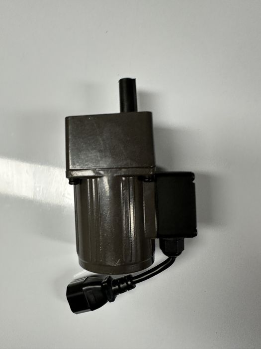 Motoreduktor Linix 70jb150g10 "silnik do pieca podajnika