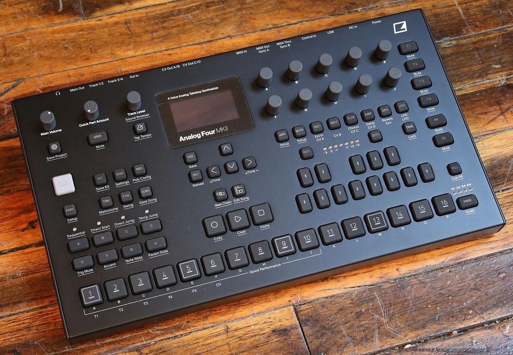 Elektron Analog Four MK II Black Edition