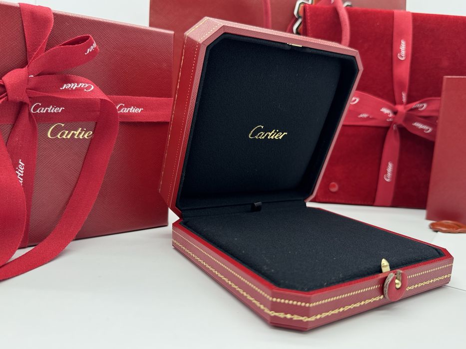 Оригінальний клмплект під підвіс Cartier Картьє.