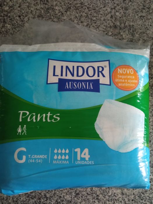 Fraldas e cuecas descartáveis adulto