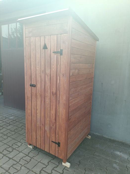 WC drewniane ogrodowe