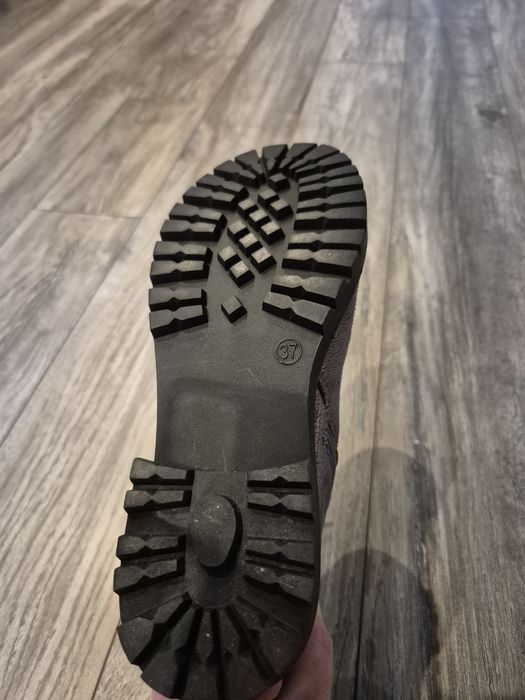 Зимові сапожки р.37 нові