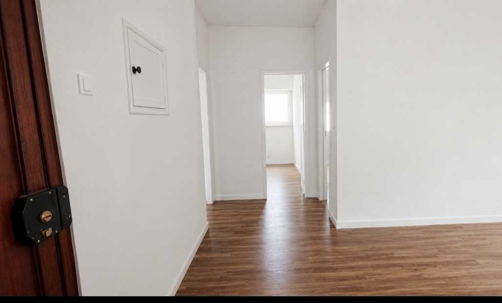 Apartamento T1+1 Remodelado