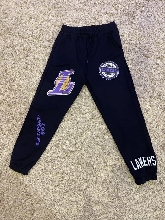 Спортивные штаны модные