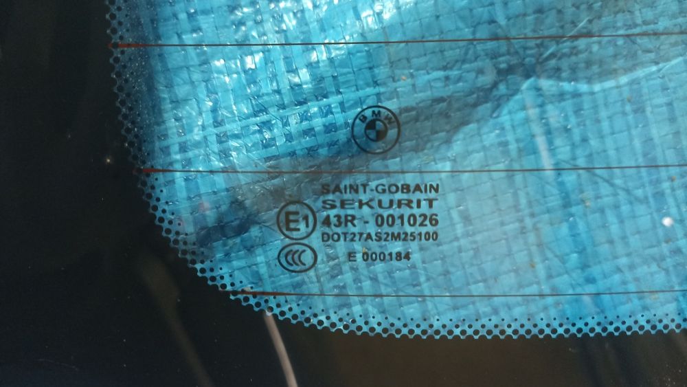 Скло кришки багажника BMW 3 E91 2005-2012