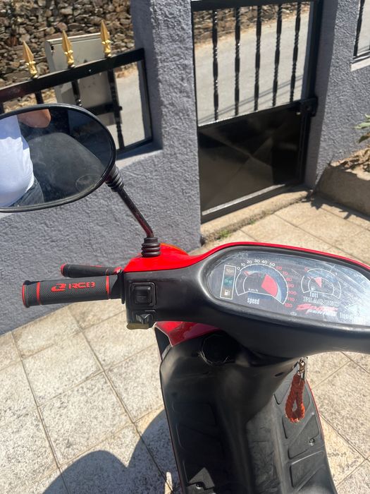 Scooter piaggio mc3 2004