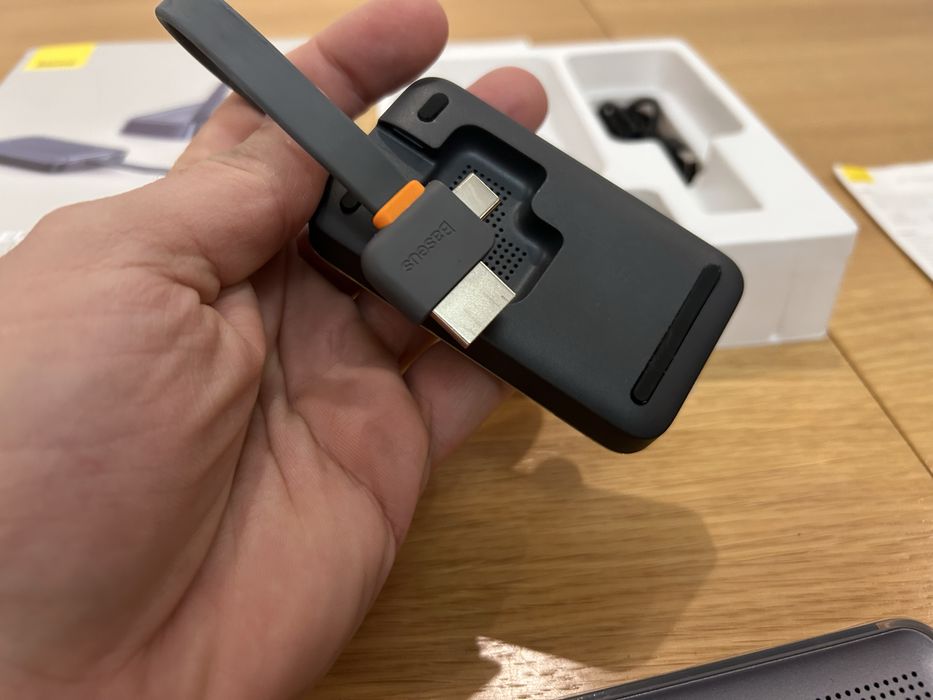 Bezprzewodowy transmiter BASEUS BS-OH057