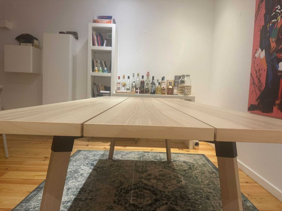 IKEA Ypperlig Mesa / Table
