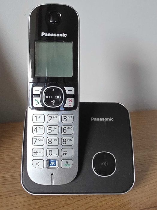 Telefon stacjonarny Panasonic KX-TG6811