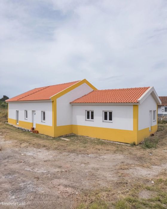 Moradia para Reabilitar com Projeto Aprovado em Óbidos