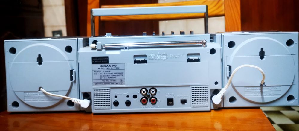 Vendo Rádio Sanyo Boombox M 7755L (Anos 80)