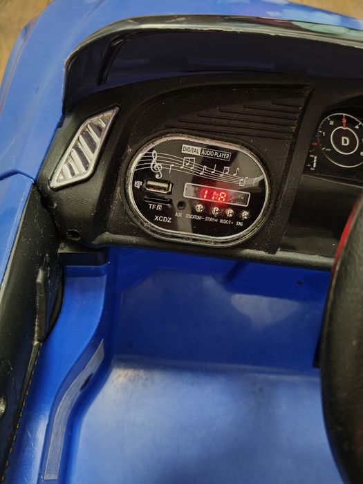 Samochód na akumulator dla dzieci audi R8 spyder