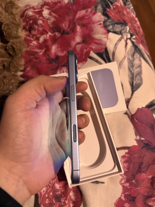Iphone 17 blue kondycja 91%