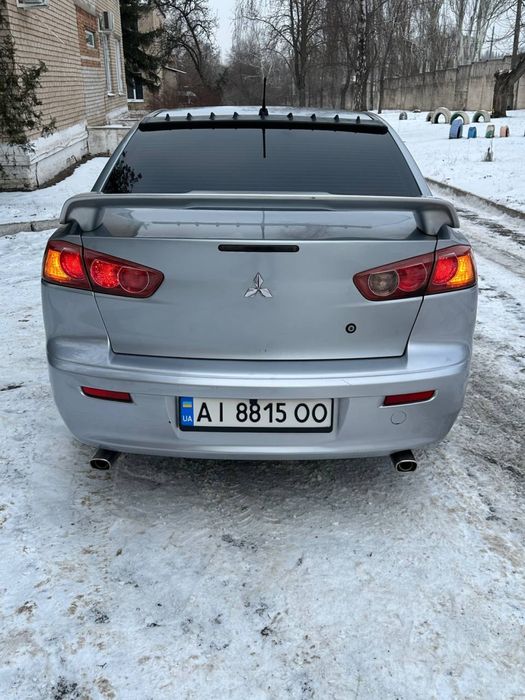Mitsubishi lancer X автомат кожа на газу