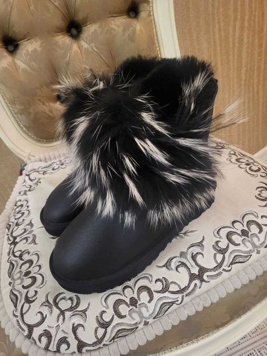 Зимові чобітки UGG 36 р