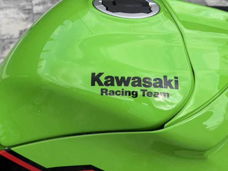 Kawasaki zx 10 r 2021