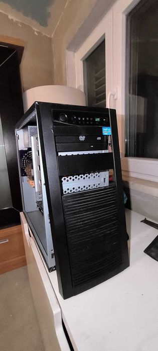 Torre Intel i5 s/disco