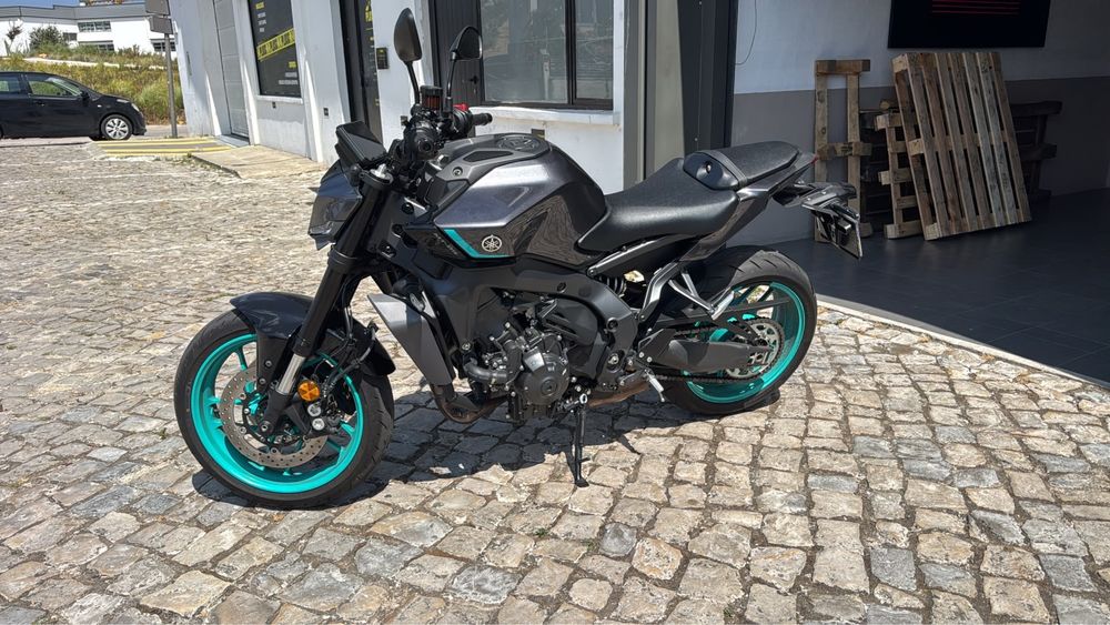 Yamaha MT-09 Y-AMT 2025