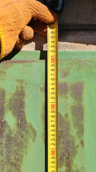 Ворота гаражні розпашні металеві