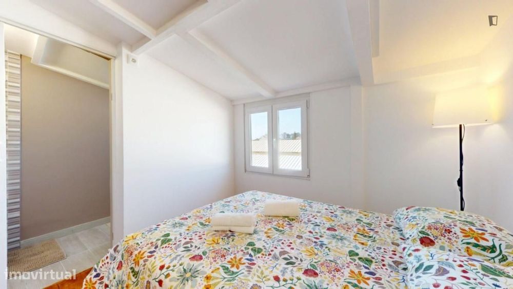 Quarto - localizado em Cedofeita Porto