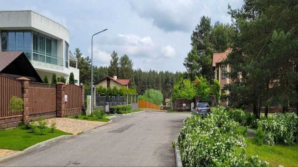 Ділянка 9,5 соток з видом на ліс в КМ Swisstown