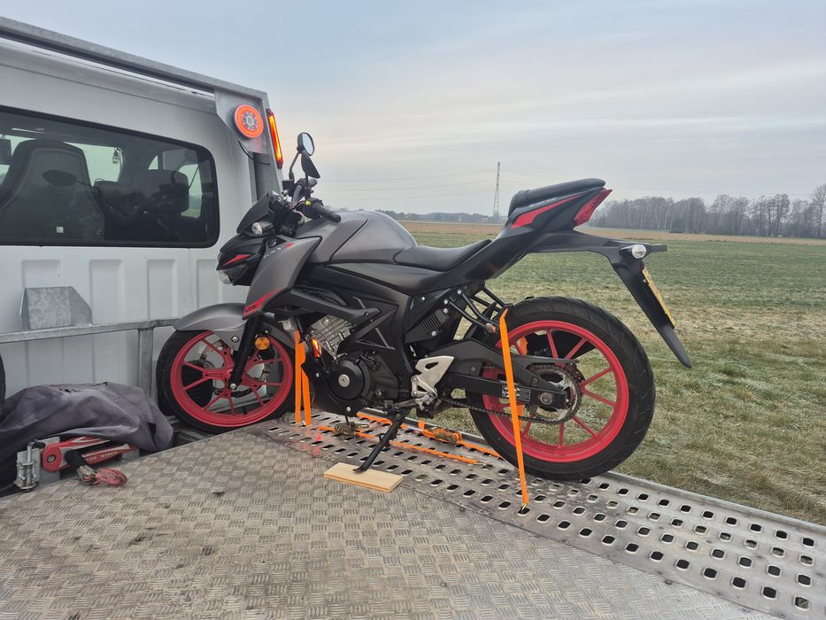 Suzuki gsx-s 125  anglik zamiana na anglika