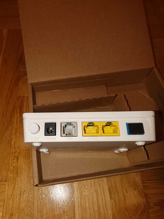 Terminal Światłowodowy ONT Huawei HG8120C | Komplet