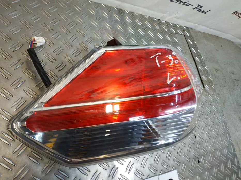 Nissan X-Trail T32 2014-2021 ліхтар зад L внутрішній після ремонту FF0360 22017939