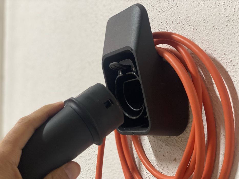 Carregador doméstico para híbrido plug-in/eléctrico 2,4 KW (oferta de suporte)