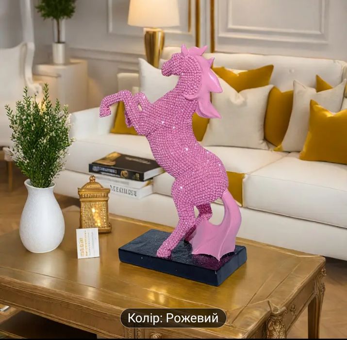 Статуетка Коня зі стразами  штучного каменю