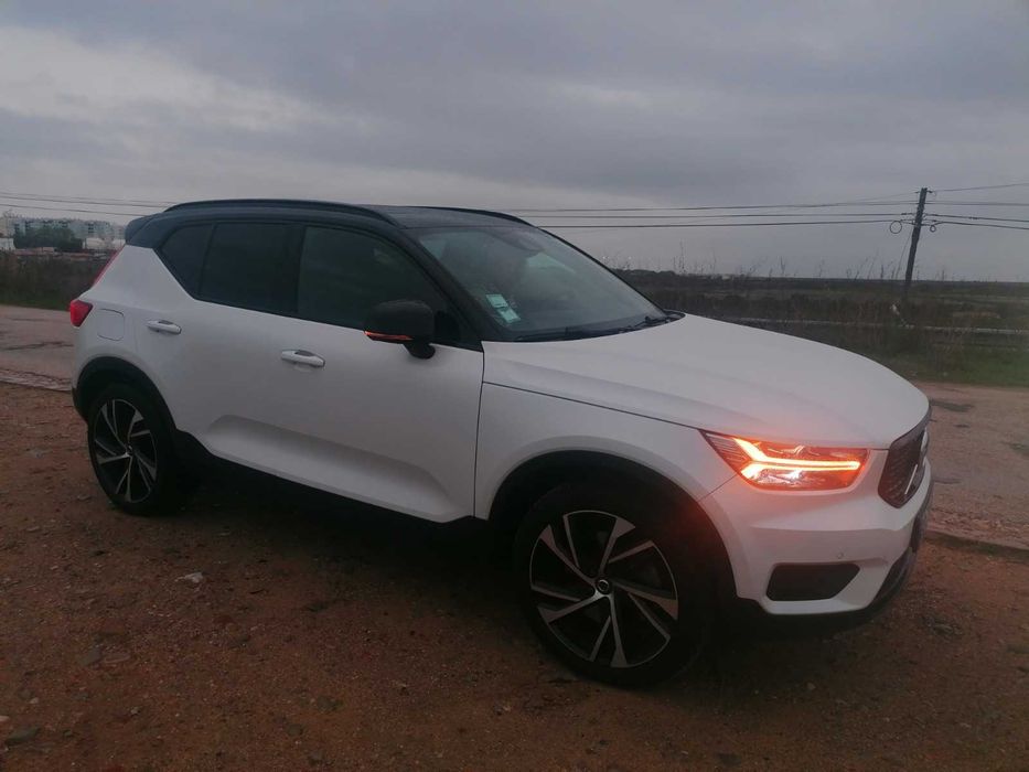 Volvo XC40 T5 R-Design (Plug-In)