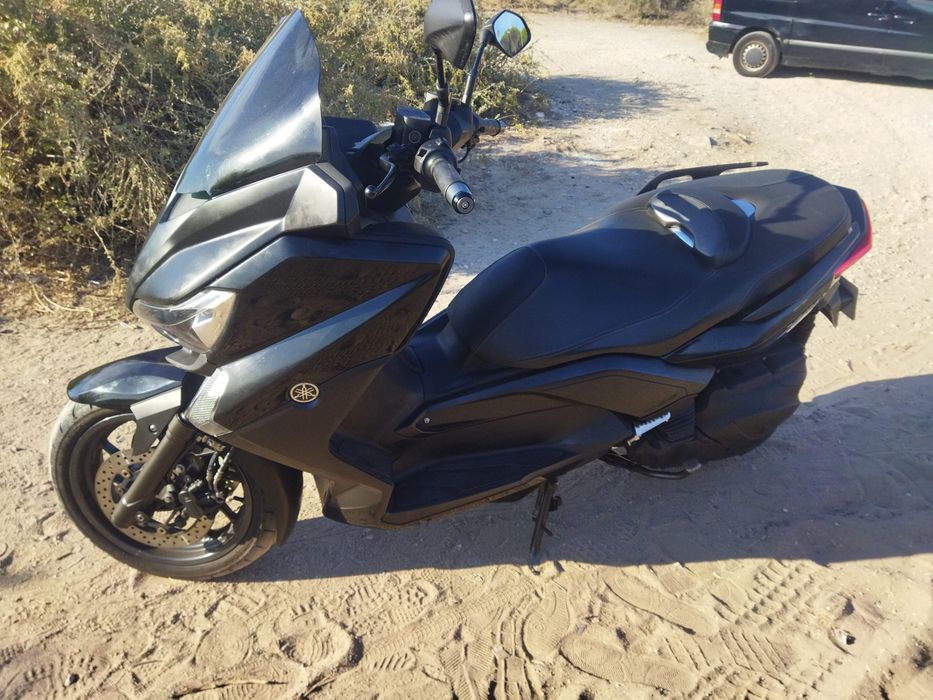 Yamaha XMAX 400 (15)