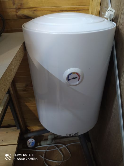 Електричний Водонагрівач Artel