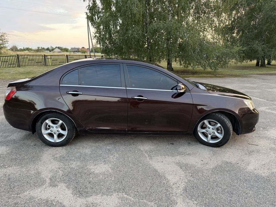 Продам Geely Emgrand 2012г.