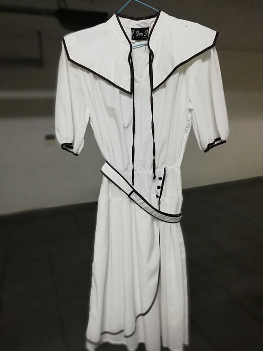 Vestido Branco com cinto