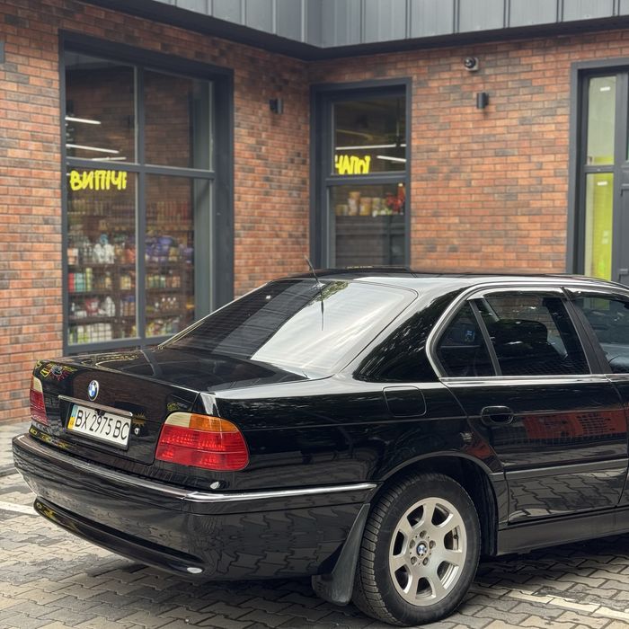 BMW e38 1994 3.0 m60