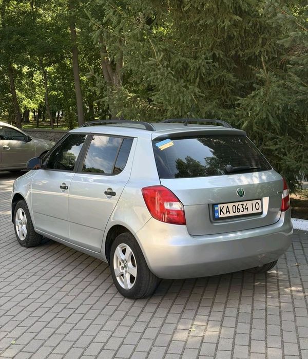 Шкода фабія SKODA