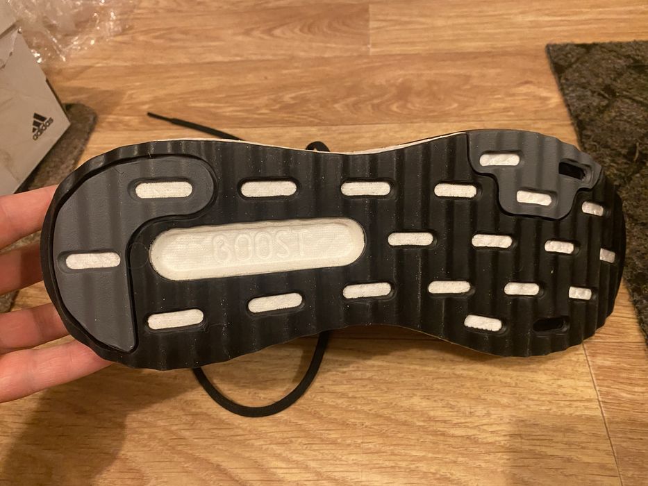 Кроссовки Adidas: 2 000 грн. - Кроссовки для города Кривой Рог на Olx