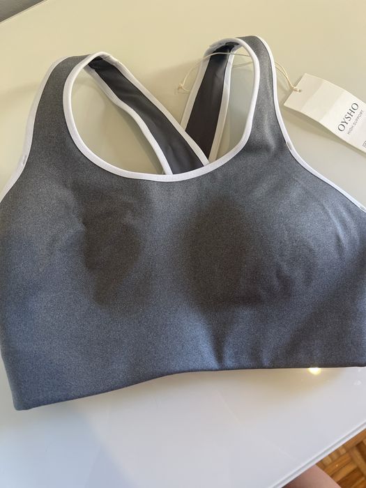 Top desportivo Oysho, novo e com etiqueta