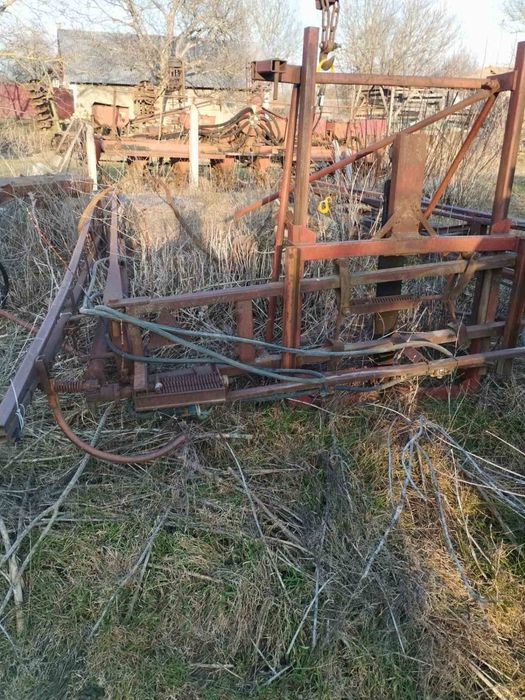 Весь механізм оприскувача