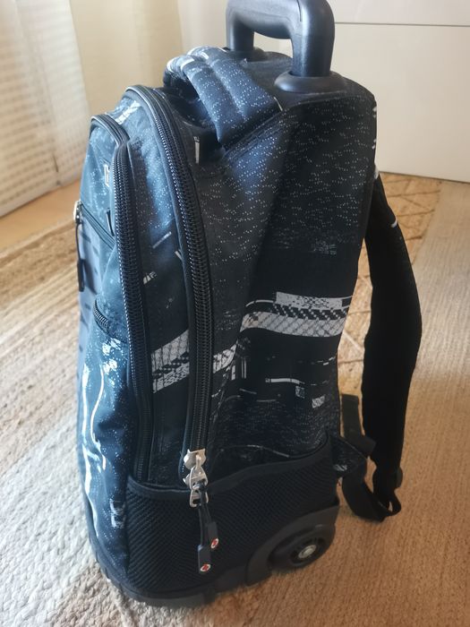 Mochila escolar, Nova, costas+asas ergonómicas+trolley 25€