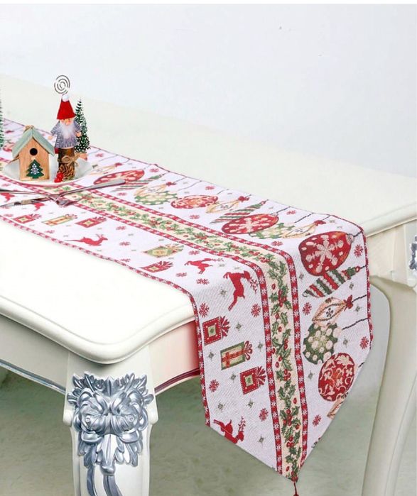 Скатертина новорічна